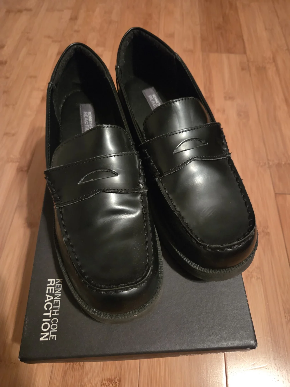 Kenneth Cole Reaction Men’s Black Leather Penny Loafers Size 6